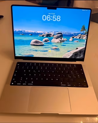 MacBook Pro 14" M4 CPU 10-1T - Garanzia 12/2026