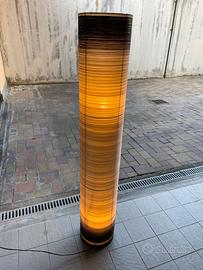 Lampada da terra etnica