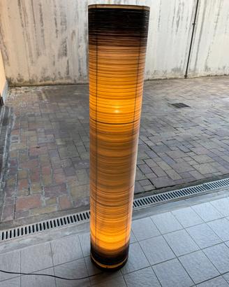 Lampada da terra etnica