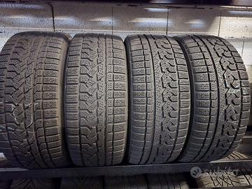 Gomme 235/50/18 Kumho invernali