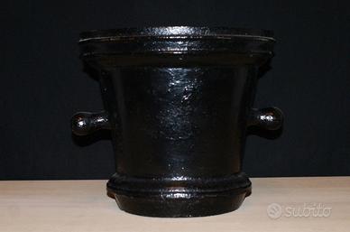 Antico mortaio per farmacia