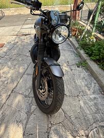 Triumph Bonneville T120 Black Edition