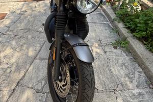 Triumph Bonneville T120 Black Edition