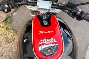 Ducati monster 750