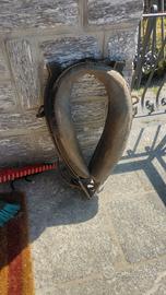 Antico Collare da Cavallo in Legno e Pelle, giogo 