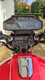 Honda VF 750 s