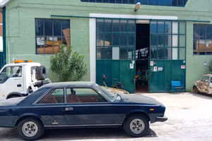1972 Fiat 130 Coupe 3.2 V6 con 19.000KM