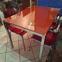 Tavolo vetro rosso e 4 sedie Rosse