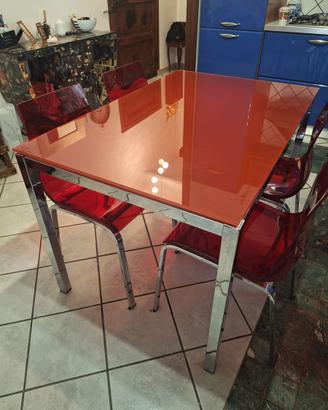 Tavolo vetro rosso e 4 sedie Rosse