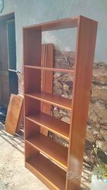 Scaffale in legno laccato 