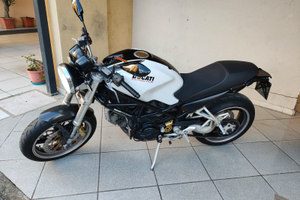 Ducati Monster S2R 800