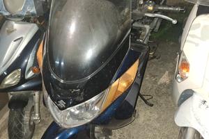 Suzuki AN Burgman 400 - 2004