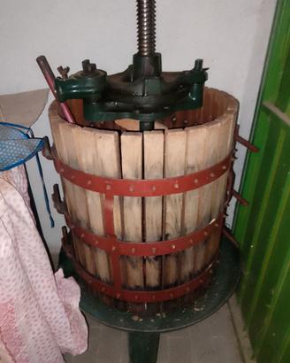 torchio per uva e vinaccia 