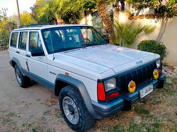 Jeep Cherokee 2.1
