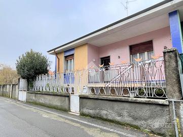 PORZIONE DI BIFAMILIARE A CORNAREDO