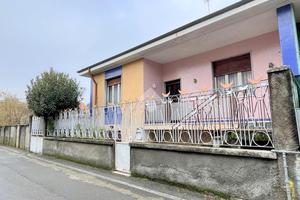 PORZIONE DI BIFAMILIARE A CORNAREDO