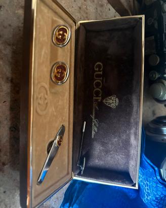 SET GUCCI