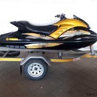 Yamaha gp 1300 r waverunner