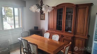 Mobile soggiorno e tavolo legno