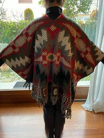 Poncho coloratissimo e caldissimo