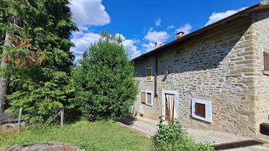 Casa indipendente di 100 m² con più di 5 locali a 