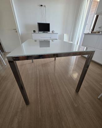 Tavolo Ikea Torsby in vetro