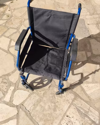 sedia a rotelle seminuova