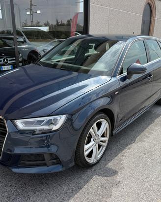 AUDI A3 SPB 30 TDI Admired S LINE VIRTUAL LED 18