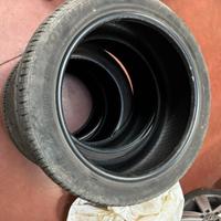 Gomme  estive 215/45/17 91w