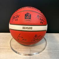 Pallone autografato Dinamo Sassari