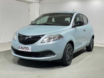 Lancia Ypsilon 1.0 firefly hybrid Gold s&s 70cv 5p