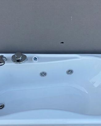 Vasca da bagno Teuco con idromassaggio