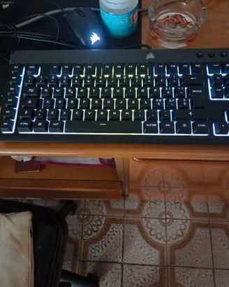 monitor 144hz piu tastiera nuova mai usata 