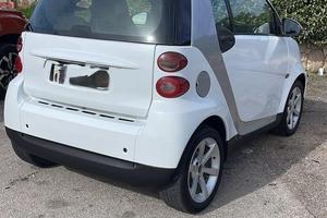 Smart fortwo bianca