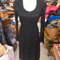abito in pizzo nero
