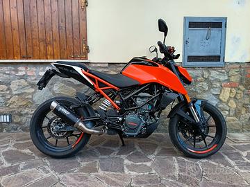 KTM Duke 125