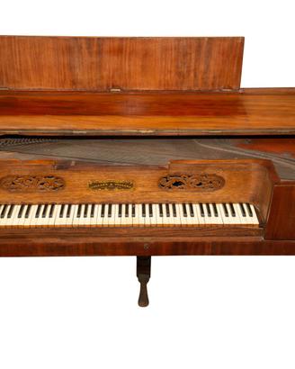 Fortepiano antico in piuma di mogano, Inglese