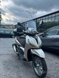 Beverly 300 hpe