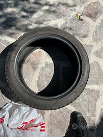 4 pneumatici invernali Taurus 215 45 r17
