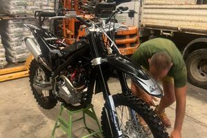 MOTOCROSS 250 lem
