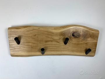 Appendiabiti Artigianale in Legno semplice