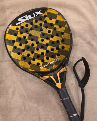 Padel Siux Electra Stupa Pro ST4 2025