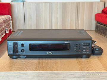 Videoregistratore VHS AKAI VS-G815