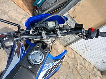Yamaha WR 125 R