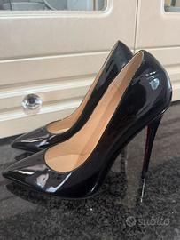 Christian Louboutin in vernice nera