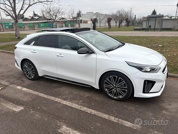 KIA Proceed GTline plus