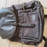 Zaino 30 litri nero elegante