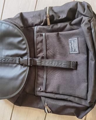 Zaino 30 litri nero elegante