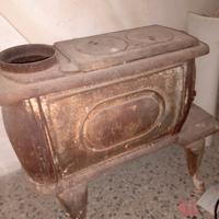 antica stufa a legna 