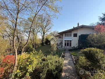 3 LOCALI A PADENGHE SUL GARDA